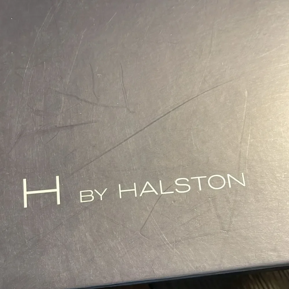Halston  - Picture 7 of 7